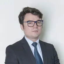 Eric Peñaloza Cornejo, abogado de Vidal Navarro Abogados Asociados