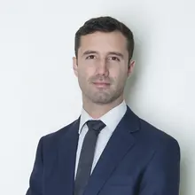Nicolás Pieranni, abogado de Vidal Navarro Abogados Asociados
